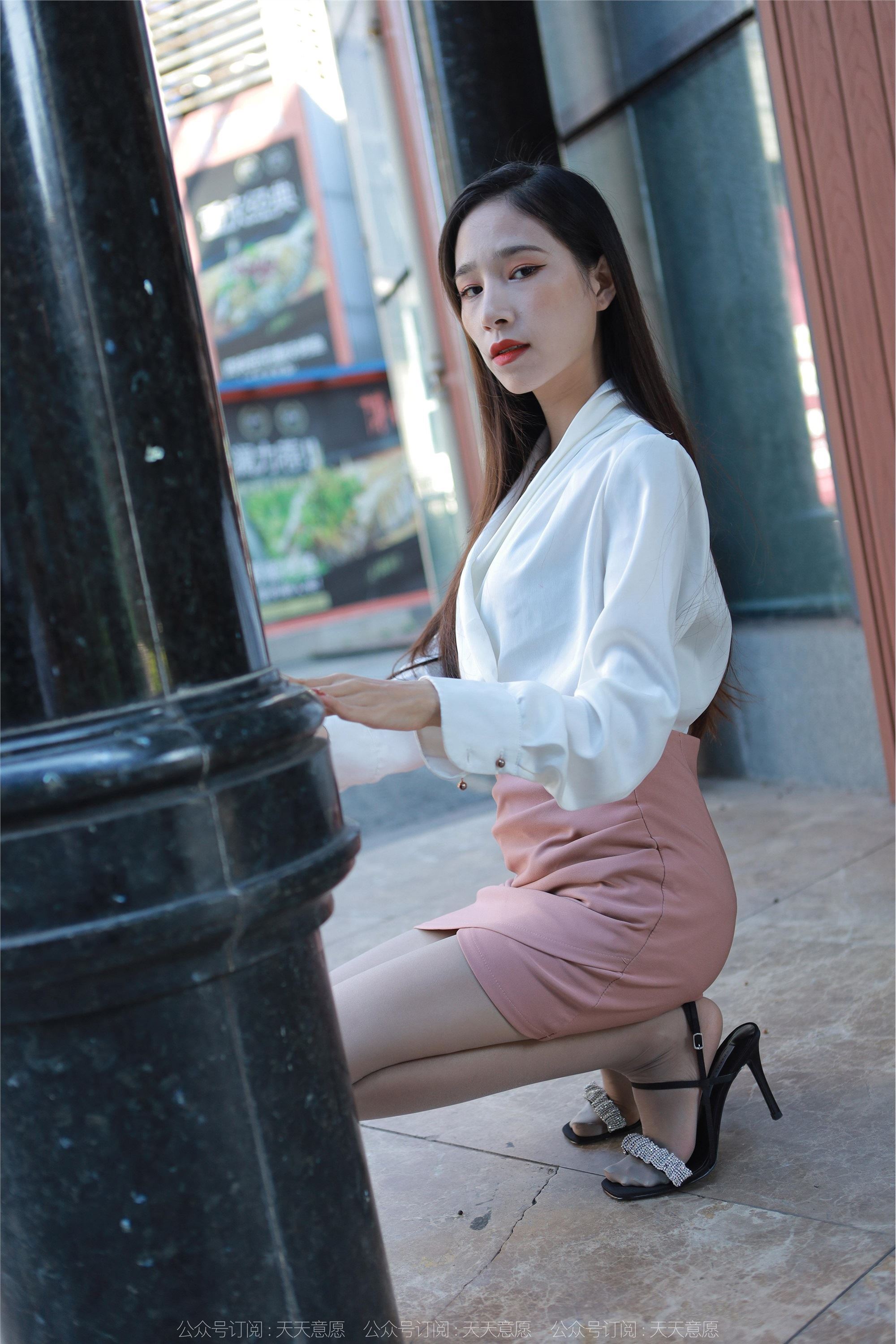 IESS异思趣向  2022.10.27 丝享家 1250 美子《街角的爱人》